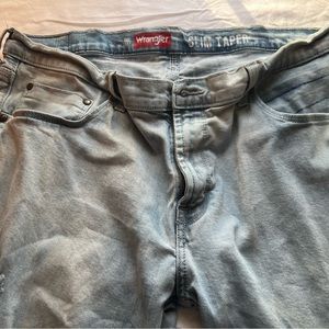 Wrangler men slim taper 36 x 30 Jean